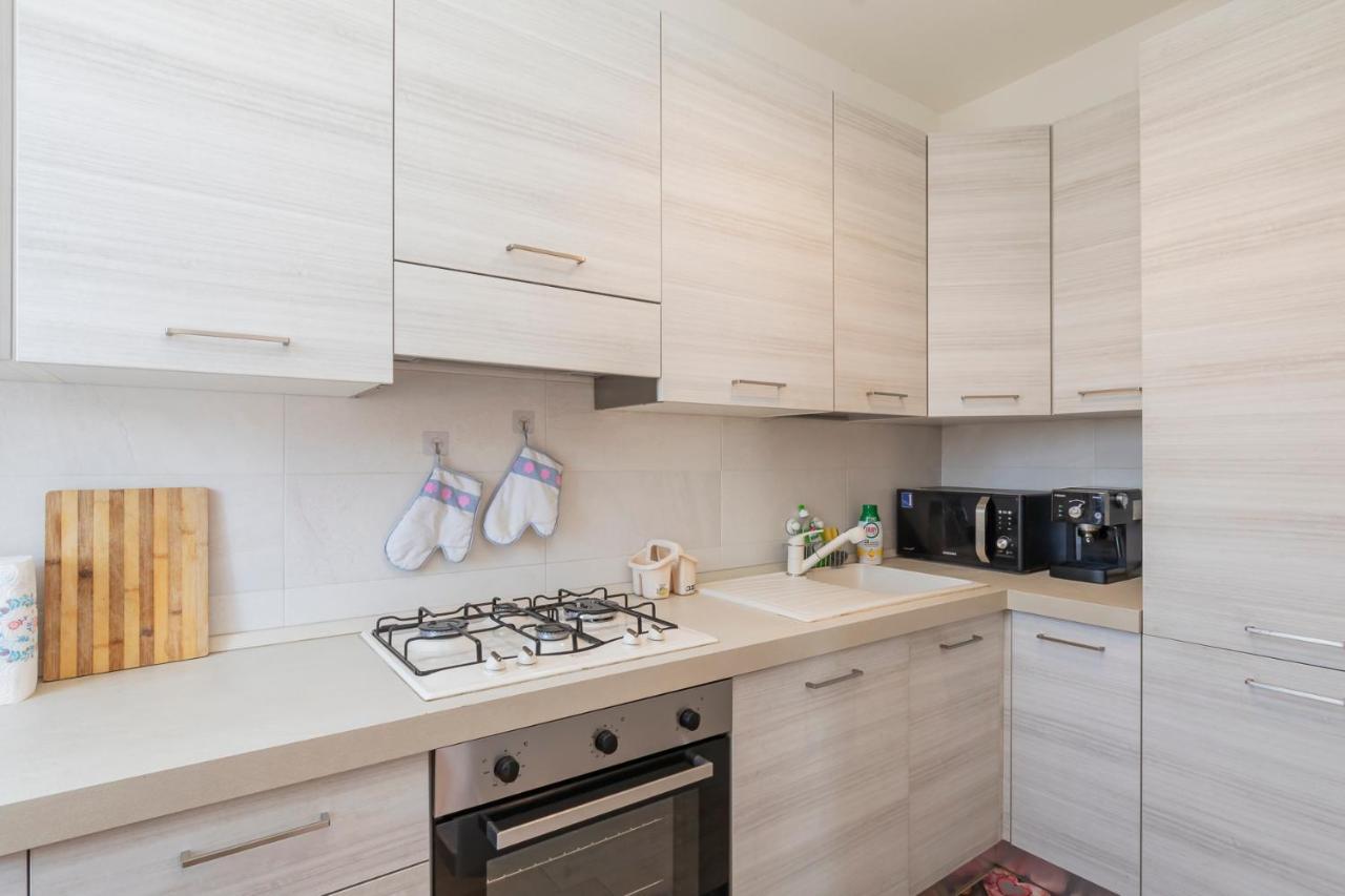 Big Apartment - Alcuino 7 Milano Eksteriør bilde